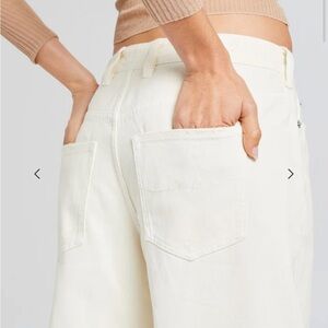 seroya - margot cuffed low mid rise boyfriend jeans in off white